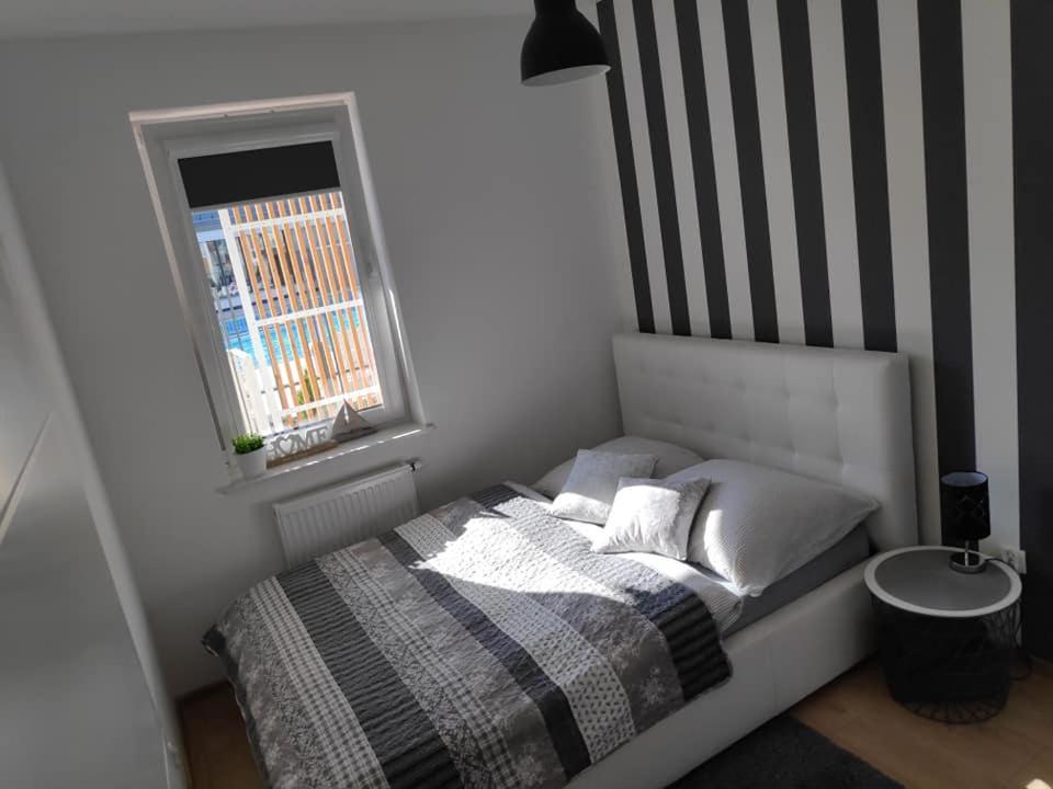 Apartament 4 Seasons- Basen Wewnetrzny,Jacuzzi,Sauna,Silownia I Kulkoland W Cenie!!! Kołobrzeg Kültér fotó